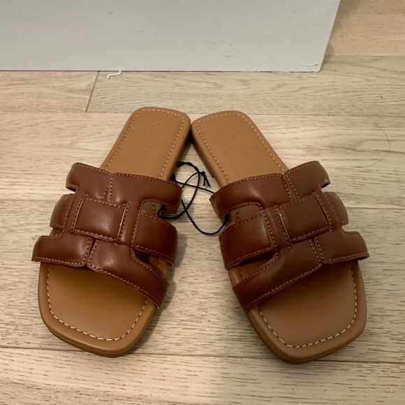 Torrid wide fit Sandals / Slides - Picture 4 of 8